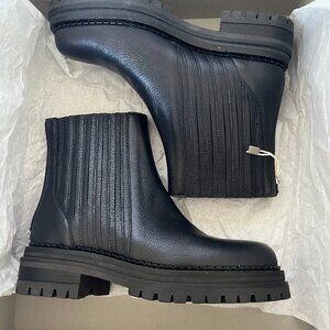 leather ankle boots women LA SELLERIE black zip size 36(EU) 6 (US)